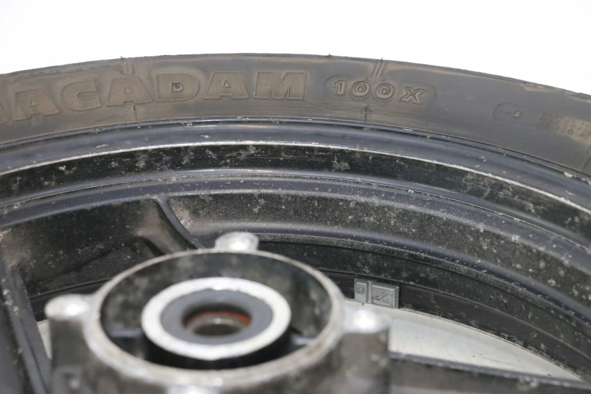 photo de CERCHIO POSTERIORE E PNEUMATICO KAWASAKI GPX F ZX750F 750 (1986 - 1990) - Stato della superficie e materiale