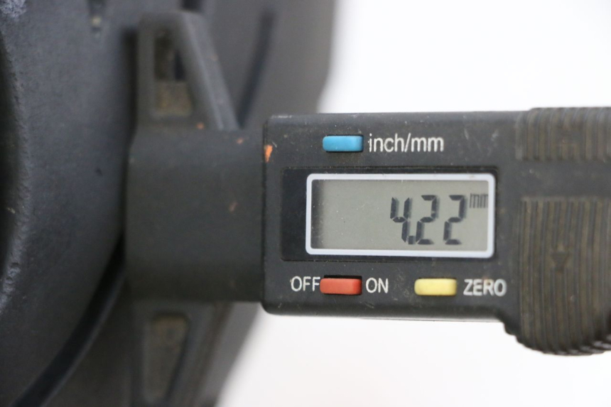 photo de CERCHIO POSTERIORE E PNEUMATICO SUZUKI GSF N BANDIT 600 (1996 - 1999) - Dettaglio del componente