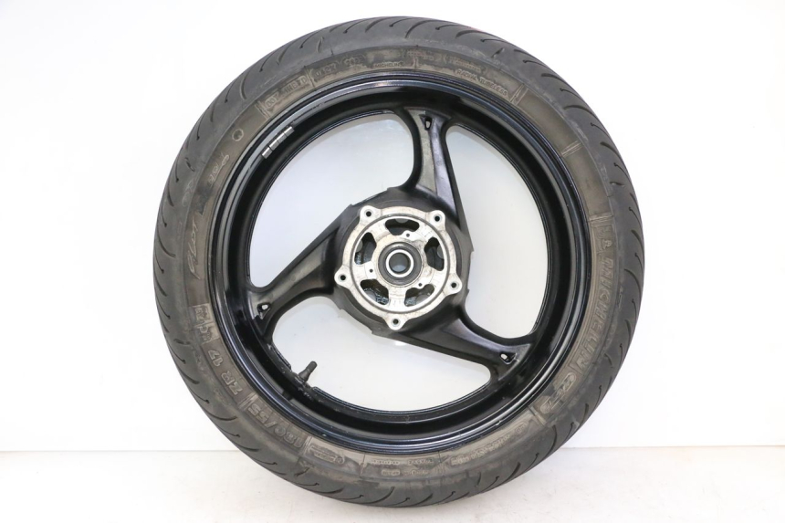 photo de CERCHIO POSTERIORE E PNEUMATICO SUZUKI GSR 750 (2011 - 2017) - Zoom qualità usato