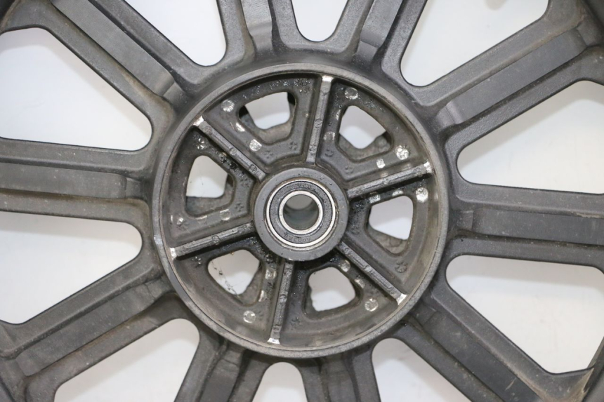 photo de CERCHIO POSTERIORE E PNEUMATICO KEEWAY K-LIGHT KLIGHT 125 (2018 - 2025) - Caratteristiche distintive