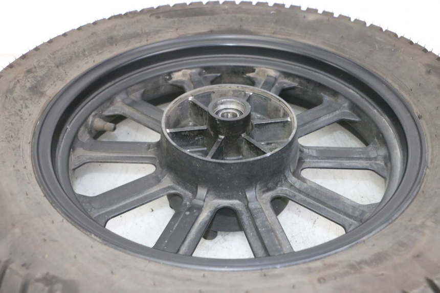 photo de CERCHIO POSTERIORE E PNEUMATICO KEEWAY K-LIGHT KLIGHT 125 (2018 - 2025) - Zoom sullo stato d'uso