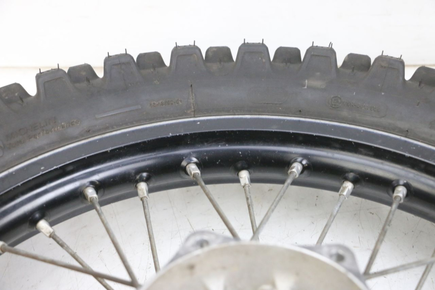 photo de CERCHIO POSTERIORE E PNEUMATICO KAWASAKI KXF KX-F 250 (2017 - 2019) - Ricambio usato controllato