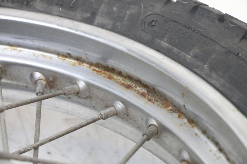 photo de CERCHIO POSTERIORE E PNEUMATICO KYMCO STRYKER OFF ROAD 125 (1999 - 2005) - Caratteristiche distintive