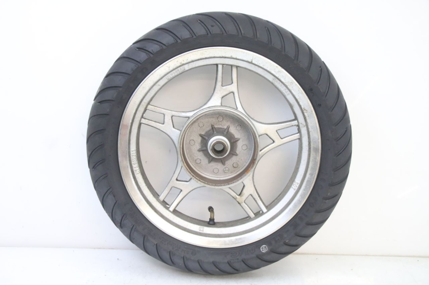 photo de CERCHIO POSTERIORE E PNEUMATICO LONGJIA SHARPY 125 (2020 - 2024) - Vista d'insieme del prodotto