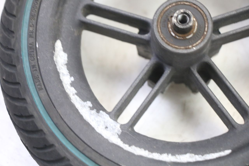 photo de CERCHIO POSTERIORE E PNEUMATICO XIAOMI MI PRO 2 1 - Caratteristiche distintive