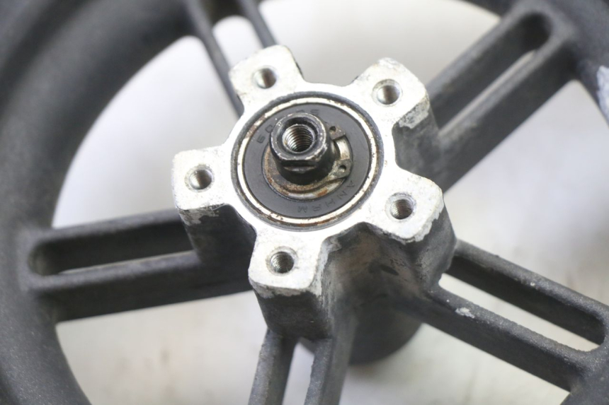 photo de CERCHIO POSTERIORE E PNEUMATICO XIAOMI MI PRO 2 1 - Altra angolazione