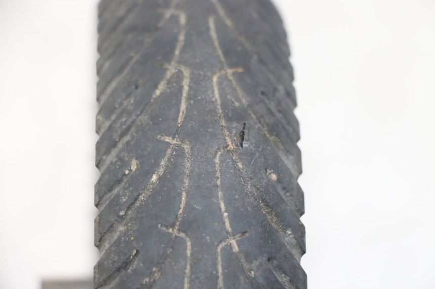 photo de CERCHIO POSTERIORE E PNEUMATICO XIAOMI MI PRO 2 1 - Zoom sullo stato d'uso