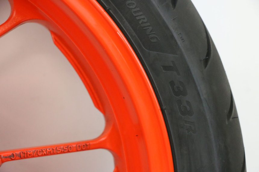 photo de CERCHIO POSTERIORE E PNEUMATICO YAMAHA MT-07 MT07 ABS 700 (2018 - 2020) - Caratteristiche distintive