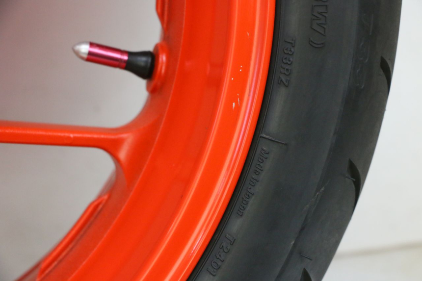 photo de CERCHIO POSTERIORE E PNEUMATICO YAMAHA MT-07 MT07 ABS 700 (2018 - 2020) - Ispezione visiva dettagliata