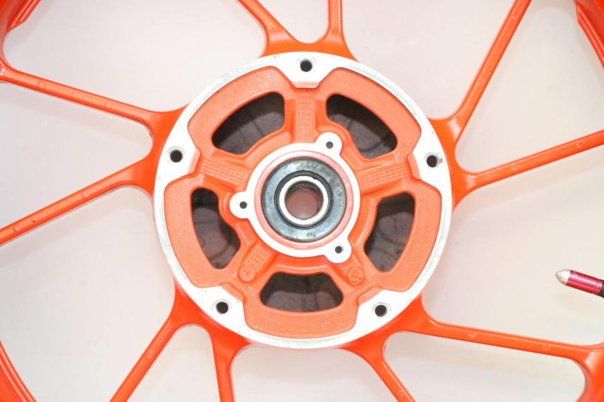 photo de CERCHIO POSTERIORE E PNEUMATICO YAMAHA MT-07 MT07 ABS 700 (2018 - 2020) - Vista principale