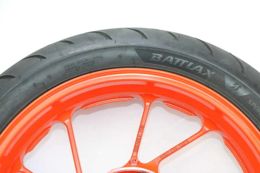 photo de CERCHIO POSTERIORE E PNEUMATICO YAMAHA MT-07 MT07 ABS 700 (2018 - 2020) - Marcature e riferimenti originali