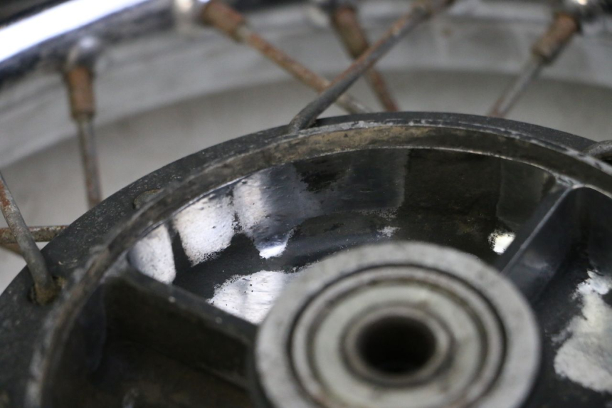 photo de CERCHIO POSTERIORE E PNEUMATICO YAMAHA PW 80 (1983 - 2014) - Vista d'insieme del prodotto