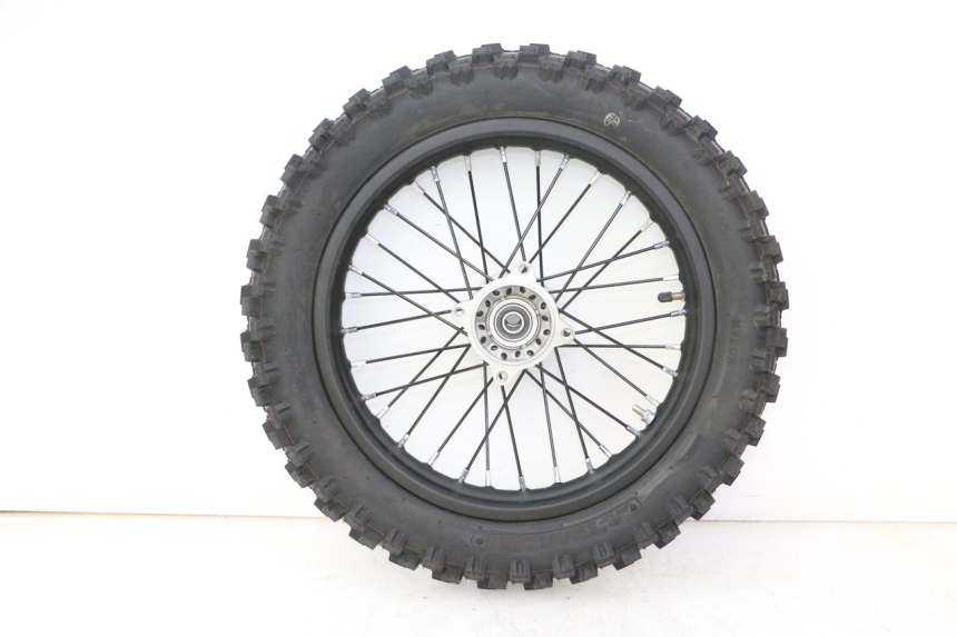 photo de CERCHIO POSTERIORE E PNEUMATICO APOLLO RFZ 125 - Vista principale