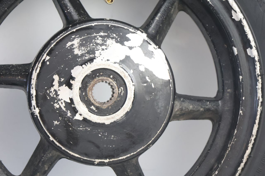 photo de CERCHIO POSTERIORE E PNEUMATICO TNT MOTOR ROMA 10' 2T 50 (2011 - 2018) - Altra angolazione