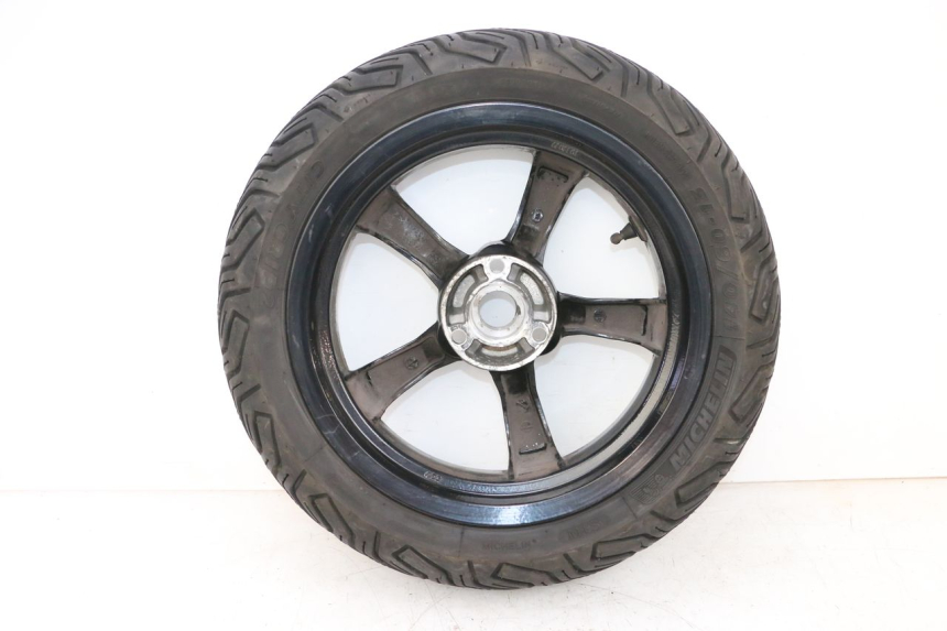 photo de CERCHIO POSTERIORE E PNEUMATICO PEUGEOT SATELIS 125 (2013 - 2018) - Ricambio usato controllato