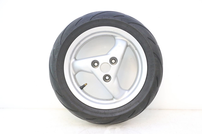 photo de CERCHIO POSTERIORE E PNEUMATICO PEUGEOT SPEEDFIGHT LC 50 (1996 - 2002) - Vista principale