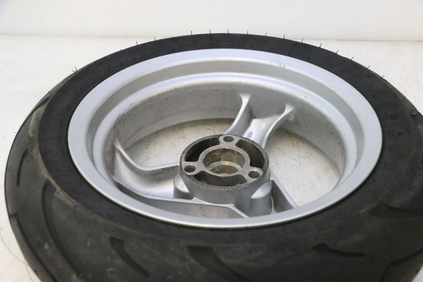 photo de CERCHIO POSTERIORE E PNEUMATICO PEUGEOT SPEEDFIGHT LC 50 (1996 - 2002) - Zoom sullo stato d'uso