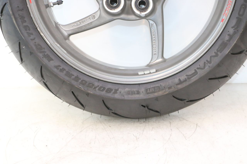 photo de CERCHIO POSTERIORE E PNEUMATICO DUCATI SS IE DS CARENEE 1000 (2002 - 2006) - Vista principale