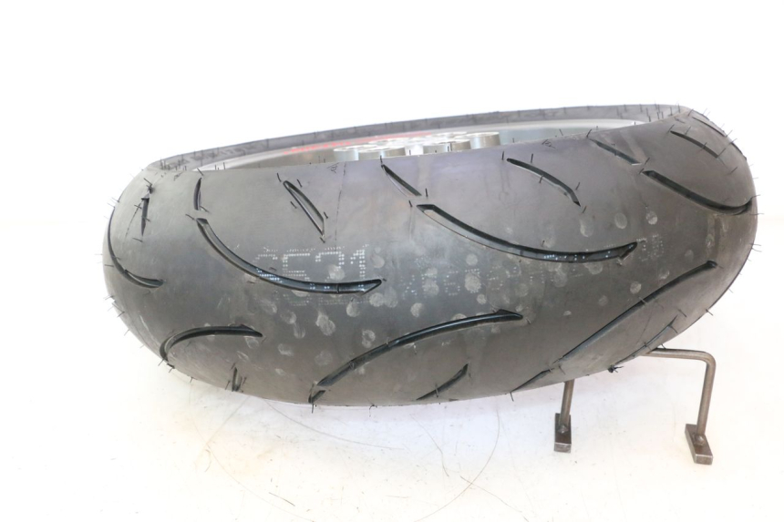 photo de CERCHIO POSTERIORE E PNEUMATICO DUCATI SS IE DS CARENEE 1000 (2002 - 2006) - Ricambio usato controllato
