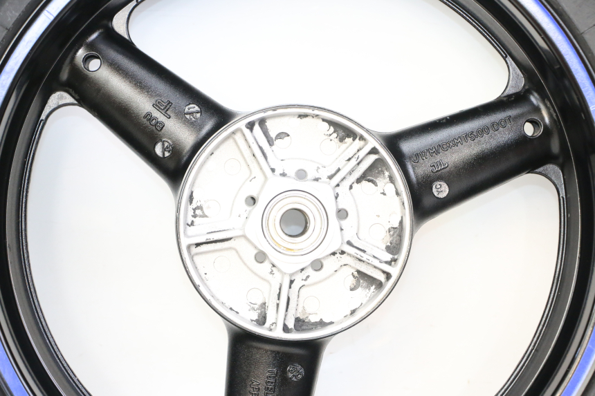 photo de CERCHIO POSTERIORE E PNEUMATICO SUZUKI GSX F GSXF 650 (2007 - 2015) - Zoom sullo stato d'uso