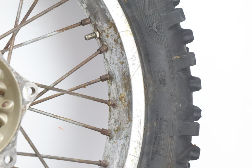photo de CERCHIO POSTERIORE E PNEUMATICO HUSABERG TE 250 (2011 - 2014) - Dettagli dei punti di fissaggio