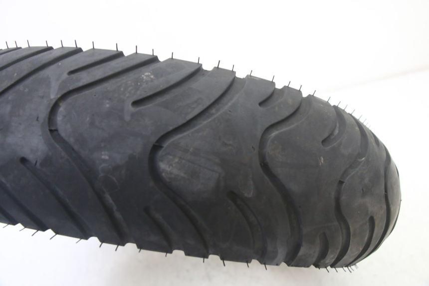 photo de CERCHIO POSTERIORE E PNEUMATICO PEUGEOT VIVACITY NEW 2T 50 (2008 - 2017) - Zoom sui componenti