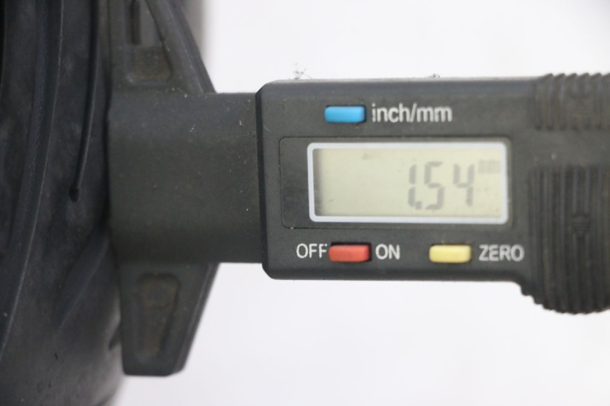 photo de CERCHIO POSTERIORE E PNEUMATICO YAMAHA X-MAX XMAX 125 (2010 - 2013) - Dettaglio del componente