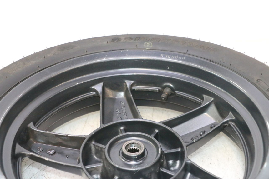 photo de CERCHIO POSTERIORE E PNEUMATICO YAMAHA XMAX X-MAX 125 (2006 - 2009) - Vista d'insieme del prodotto