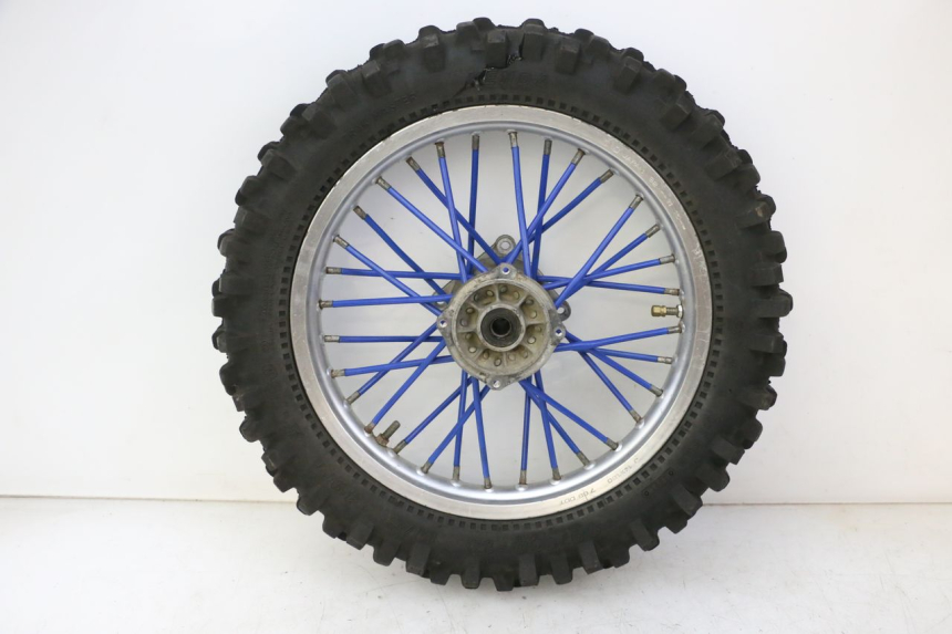 photo de CERCHIO POSTERIORE E PNEUMATICO YAMAHA YZ 85 (2002 - 2018) - Stato della superficie e materiale