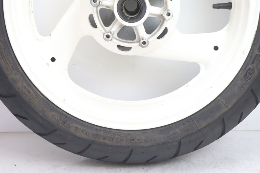 photo de CERCHIO POSTERIORE E PNEUMATICO YAMAHA YZF R GENESIS 750 (1993 - 1998) - Zoom sullo stato d'uso