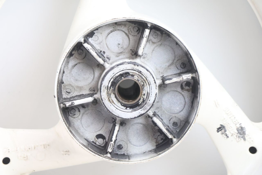photo de CERCHIO POSTERIORE E PNEUMATICO YAMAHA YZF R GENESIS 750 (1993 - 1998) - Altra angolazione