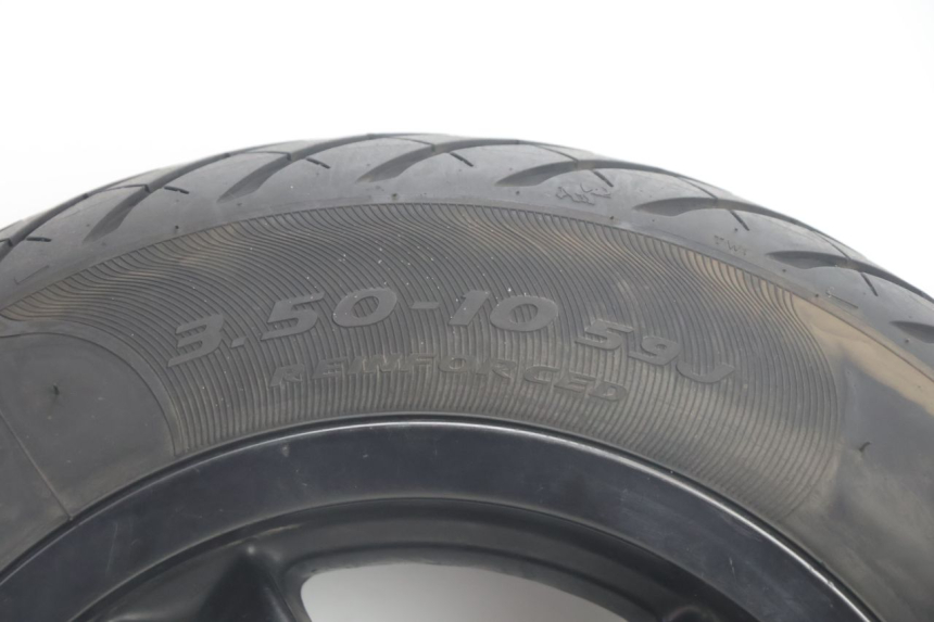 photo de CERCHIO POSTERIORE E PNEUMATICO PIAGGIO ZIP IGET 4T 50 (2021 - 2023) - Zoom sui componenti