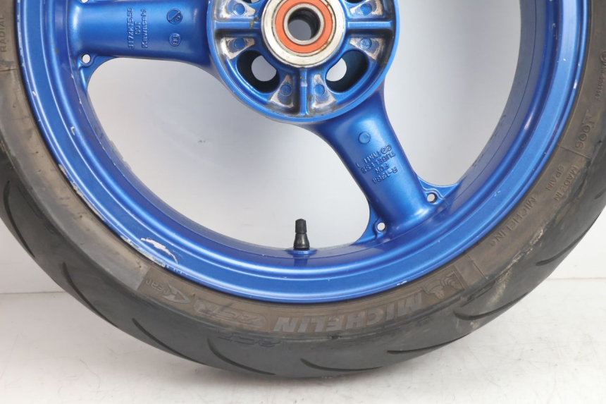 photo de CERCHIO POSTERIORE E PNEUMATICO KAWASAKI ZX-6R ZX6R 600 (2000 - 2002) - Zoom sui componenti