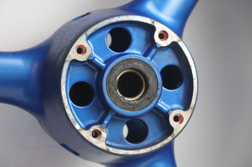 photo de CERCHIO POSTERIORE E PNEUMATICO KAWASAKI ZX-6R ZX6R 600 (2000 - 2002) - Altra angolazione