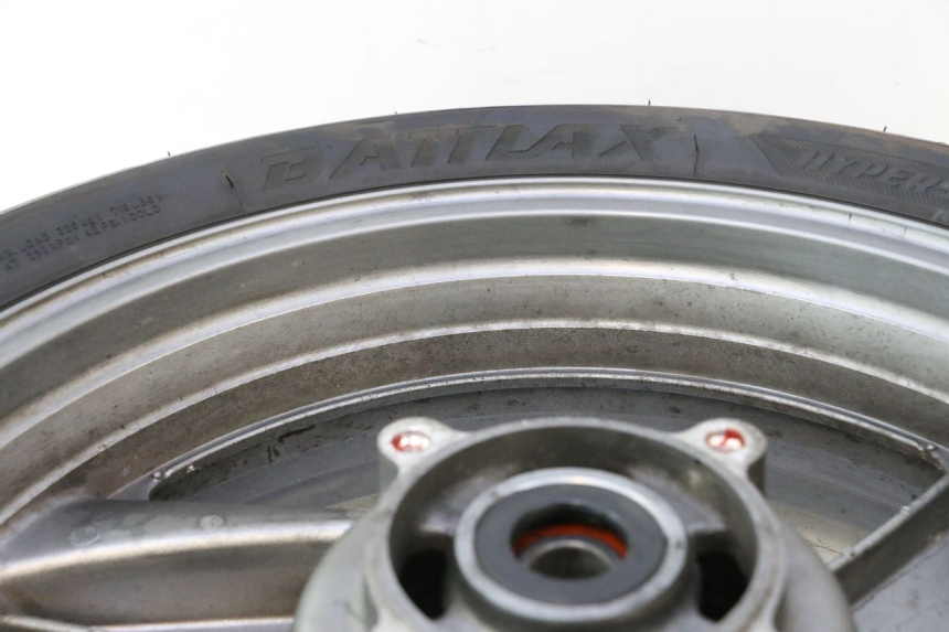 photo de CERCHIO POSTERIORE E PNEUMATICO KAWASAKI ZZR 600 (1995 - 2004) - Caratteristiche distintive