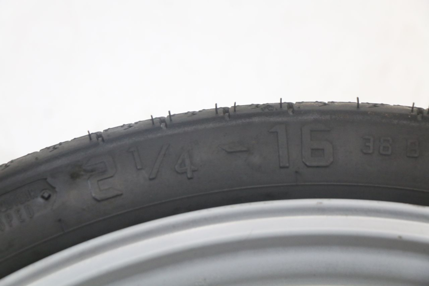 photo de CERCHIO POSTERIORE PEUGEOT 103 VOGUE VS2 50 (2004 - 2017) - Zoom sui componenti
