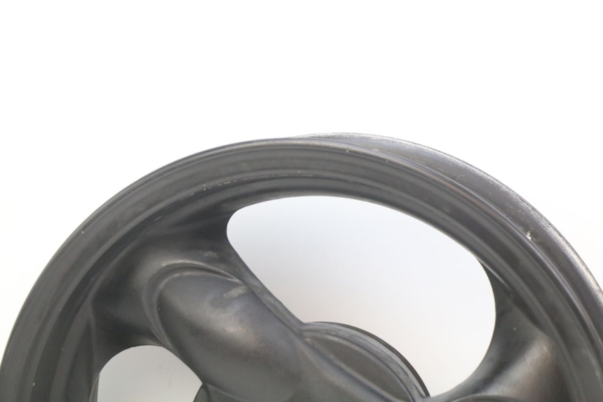 photo de CERCHIO POSTERIORE KYMCO AGILITY 4T 50 (2018 - 2022) - Stato della superficie e materiale