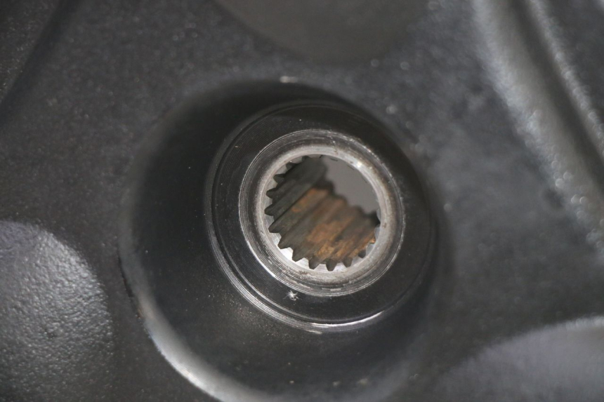 photo de CERCHIO POSTERIORE KYMCO AGILITY 4T 50 (2018 - 2022) - Primo piano tecnico