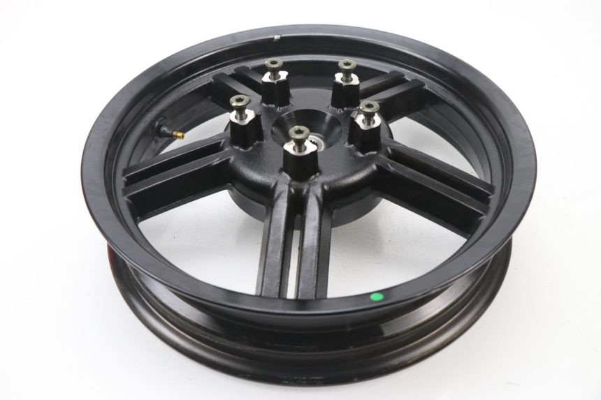 photo de CERCHIO POSTERIORE KYMCO AGILITY CITY 16P 125 (2015 - 2021) - Zoom sullo stato d'uso