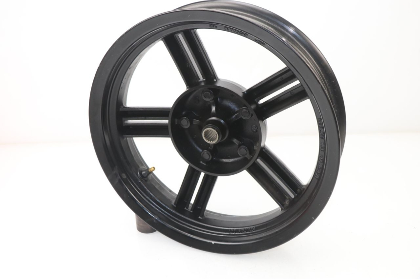 photo de CERCHIO POSTERIORE KYMCO AGILITY CITY 16P 125 (2015 - 2021) - Primo piano tecnico