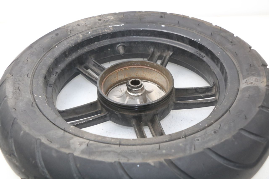 photo de CERCHIO POSTERIORE KYMCO AGILITY CITY 2T 50 (2008 - 2016) - Zoom sullo stato d'uso