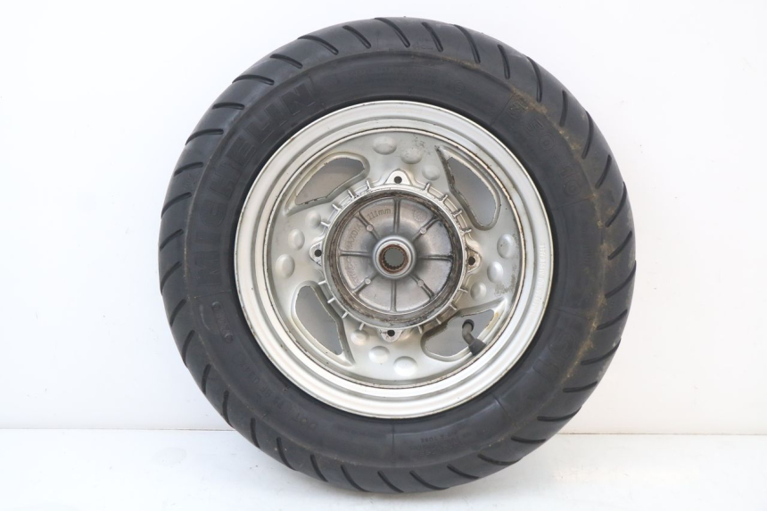 photo de CERCHIO POSTERIORE KYMCO AGILITY PREMIUM 50 (2007 - 2010) - Vista d'insieme del prodotto