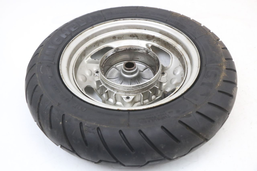 photo de CERCHIO POSTERIORE KYMCO AGILITY PREMIUM 50 (2007 - 2010) - Marcature e riferimenti originali