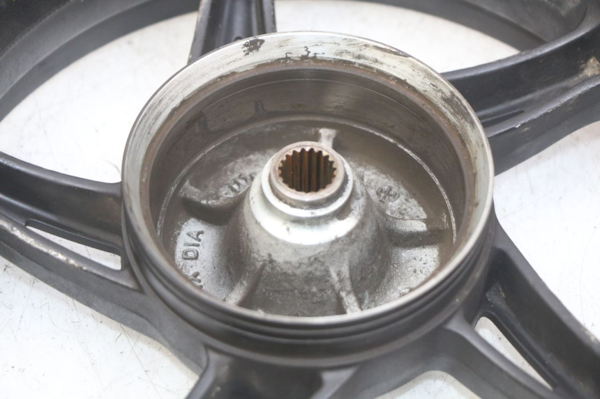 photo de CERCHIO POSTERIORE KYMCO AGILITY RS 4T 50 (2009 - 2013) - Marcature e riferimenti originali