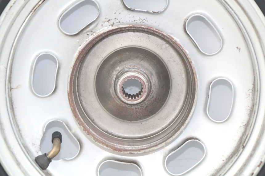 photo de CERCHIO POSTERIORE TAOTAO BEATBOX 2 50 (2005 - 2017) - Caratteristiche distintive