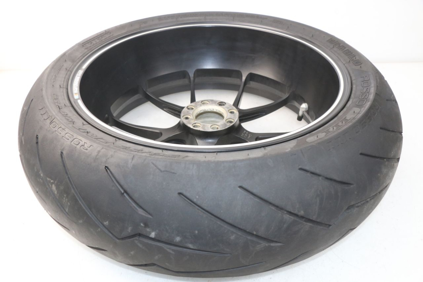 photo de CERCHIO POSTERIORE MV AGUSTA BRUTALE R WALLY 910 (2008 - 2008) - Primo piano tecnico