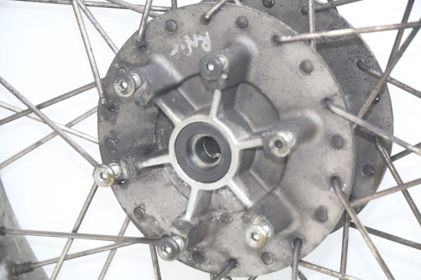 photo de CERCHIO POSTERIORE ROYAL ENFIELD BULLET CLASSIC 500 (2017 - 2020) - Altra vista dell'articolo