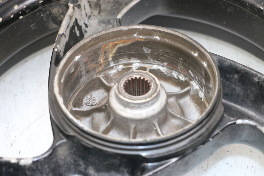 photo de CERCHIO POSTERIORE PEUGEOT BUXY 50 (1993 - 1998) - Vista d'insieme del prodotto