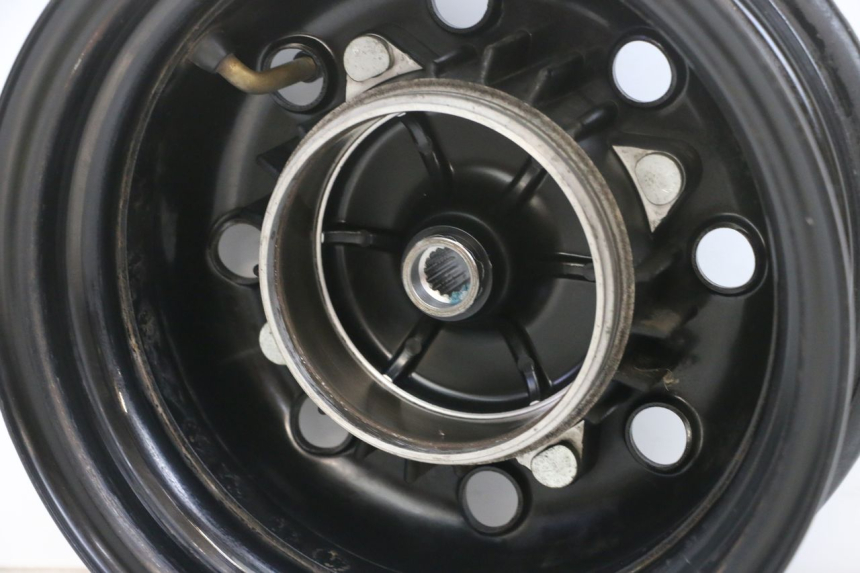 photo de CERCHIO POSTERIORE YAMAHA BW'S EASY 50 (2013 - 2016) - Primo piano tecnico