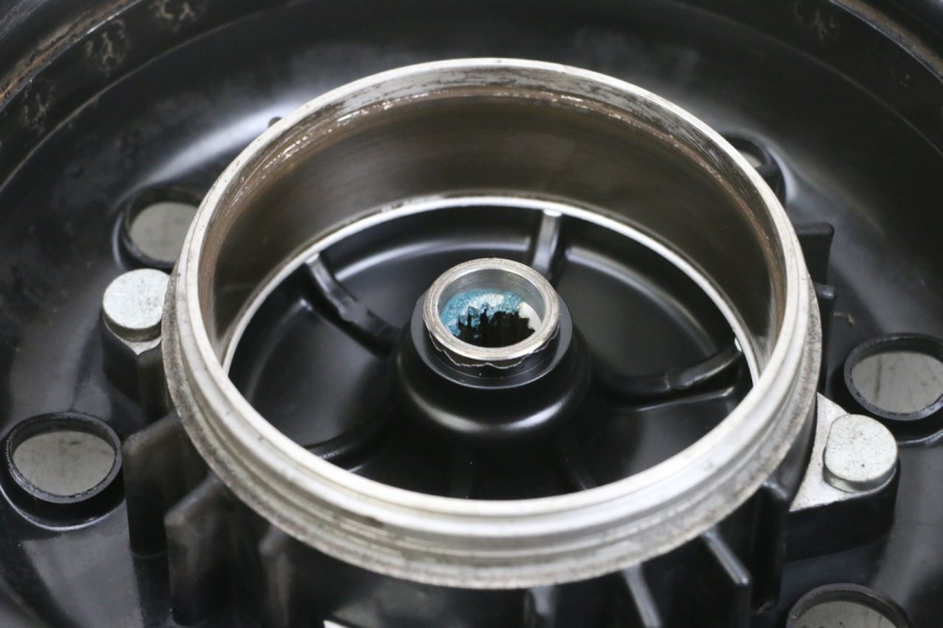 photo de CERCHIO POSTERIORE YAMAHA BW'S EASY 50 (2013 - 2016) - Marcature e riferimenti originali